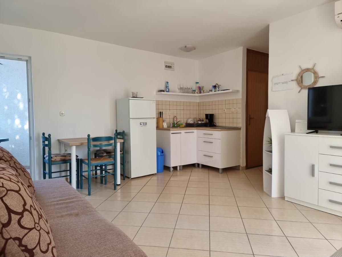 Apartment Aqua Near The City Beach Novalja Zewnętrze zdjęcie